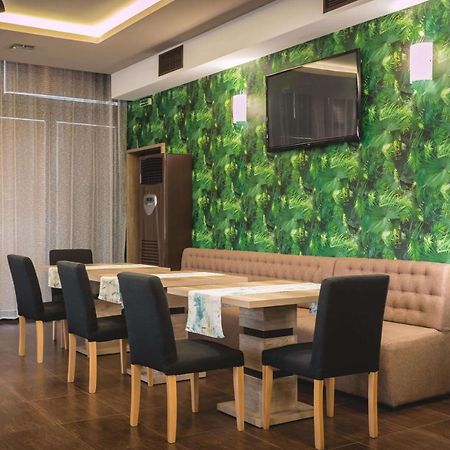 Семеен Хотел Естило Dimitrovgrad  Exterior photo